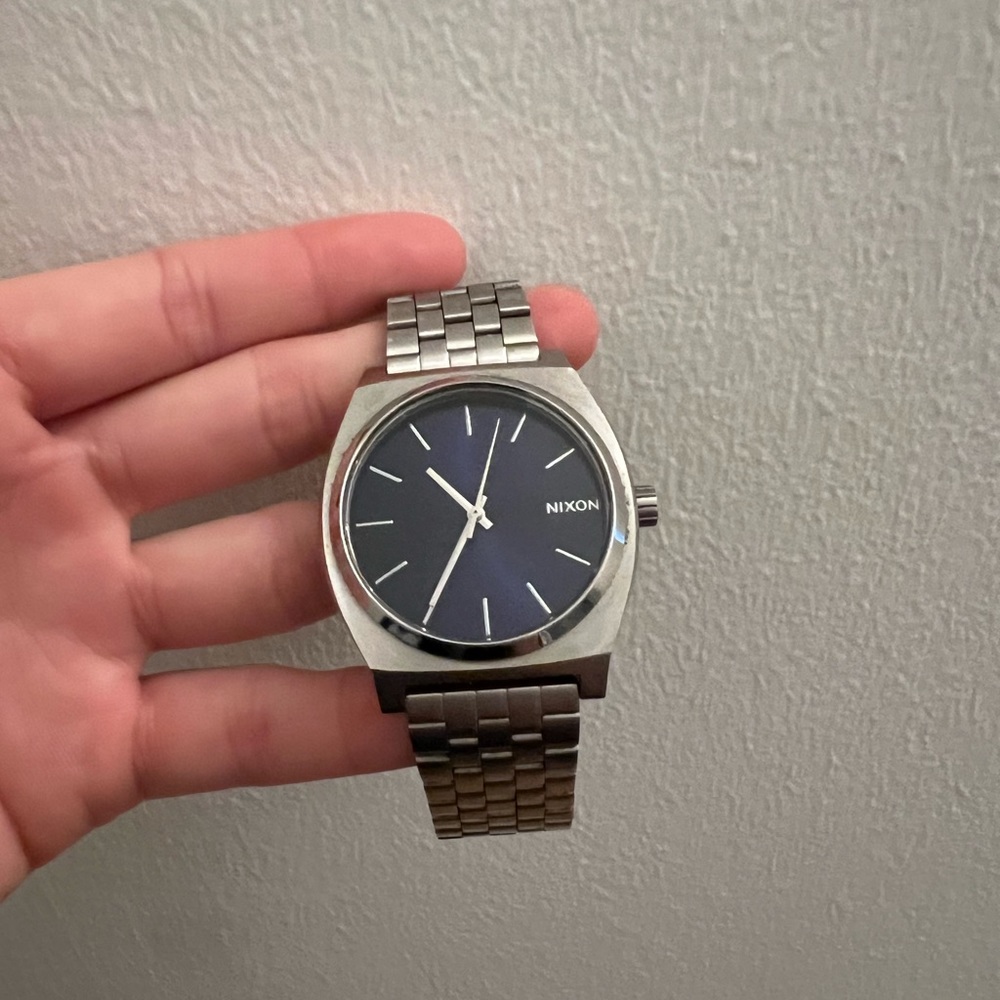 Nixon Minimal Men’s Watch